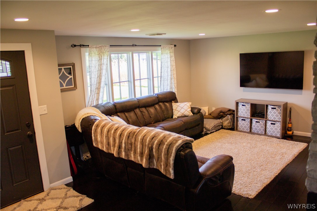 350 Pleasant View Drive Lancaster, NY 14086 - Photo 9 of 28