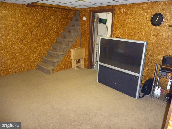 1024 Flanders Road Philadelphia, PA 19151 - Photo 13 of 18 Basement - Finished