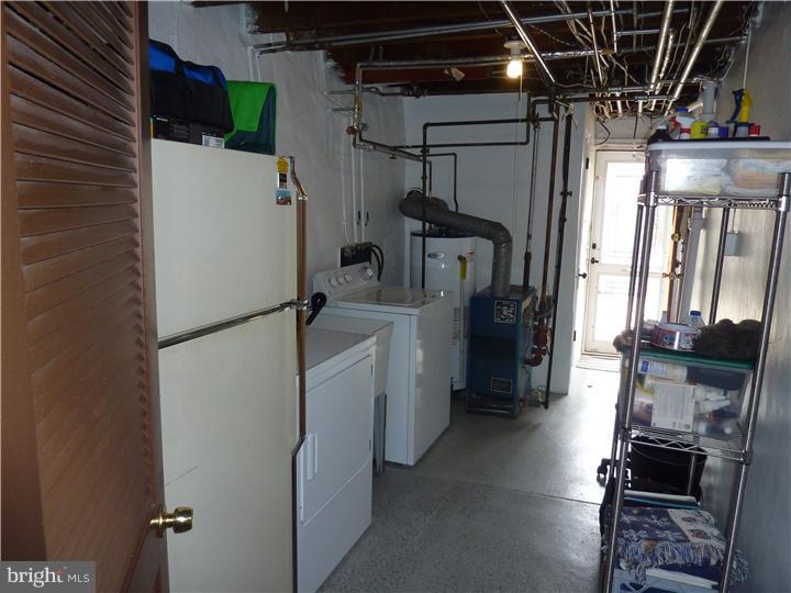 1024 Flanders Road Philadelphia, PA 19151 - Photo 14 of 18 Laundry Room