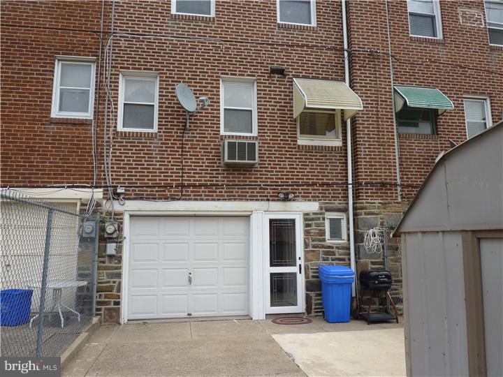 1024 Flanders Road Philadelphia, PA 19151 - Photo 17 of 18 Exterior Back