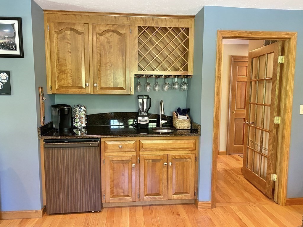 44 Whitewood Road Milford, MA 01757 - Photo 13 of 39 Gallery Image 13