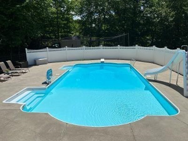 44 Whitewood Road Milford, MA 01757 - Photo 30 of 39 Gallery Image 30