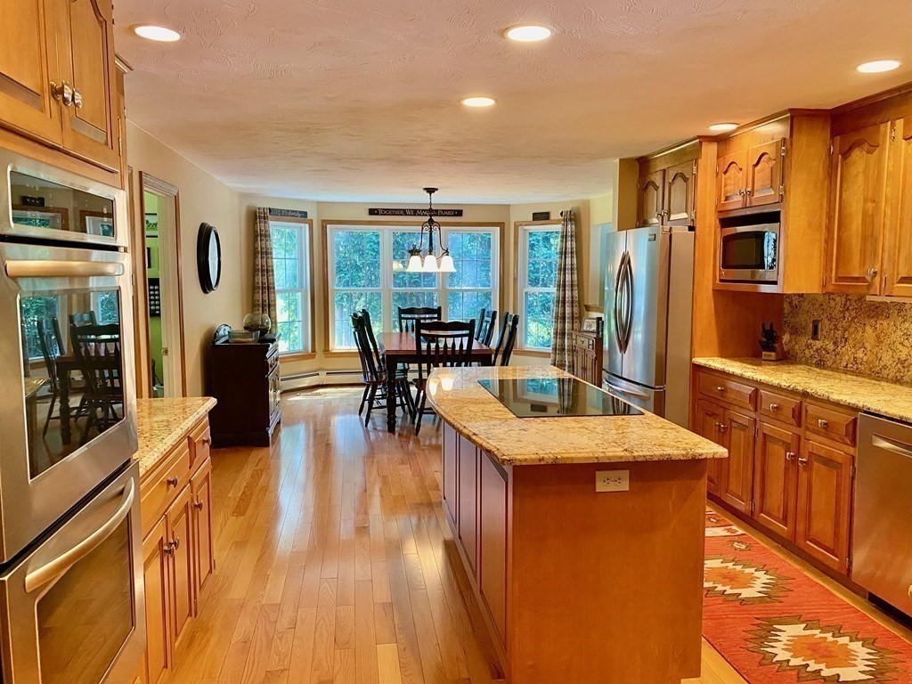 44 Whitewood Road Milford, MA 01757 - Photo 8 of 39 Gallery Image 8