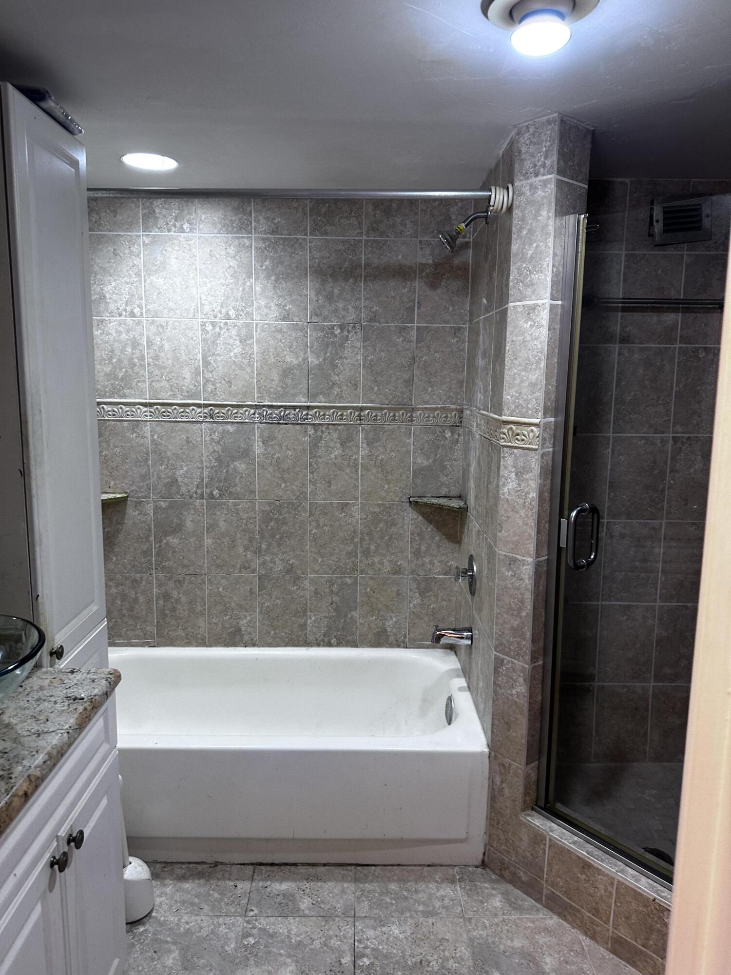 6200 South Falls Cir Drive, Unit 310 Lauderhill, FL 33319 - Photo 15 of 40 IMG_3270