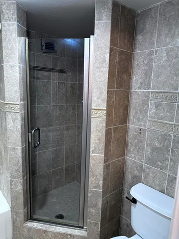 $159,900 | 6200 South Falls Cir Drive, Unit 310, Lauderhill, FL 33319