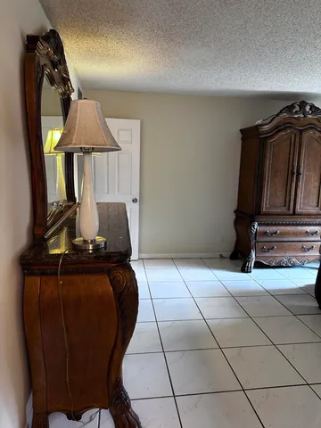 $159,900 | 6200 South Falls Cir Drive, Unit 310, Lauderhill, FL 33319