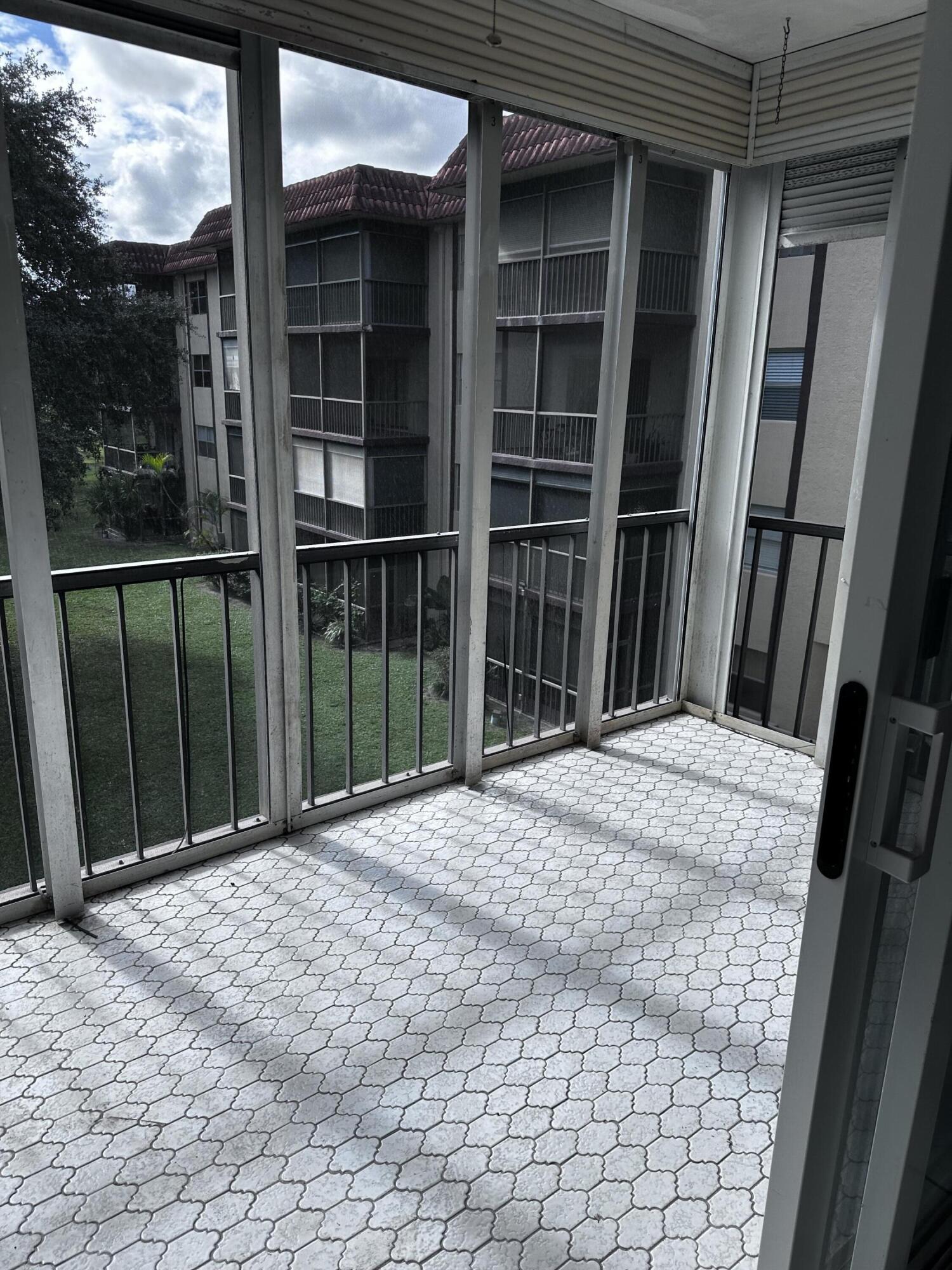 6200 South Falls Cir Drive, Unit 310 Lauderhill, FL 33319 - Photo 35 of 40 IMG_3300