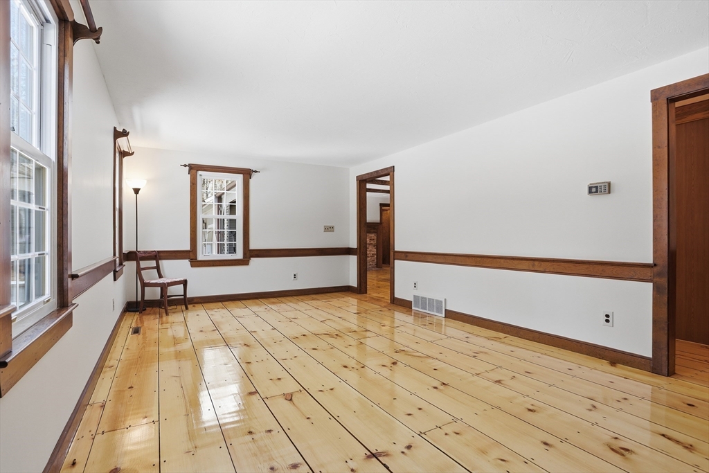 5 Oak Ridge Road Littleton, MA 01460 - Photo 10 of 40 Gallery Image 10