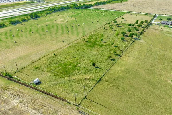 $650,000 | Tr 28-5.0 Acres Tr 28-5.0 Acres Lois Road West, Sanger, TX 76266