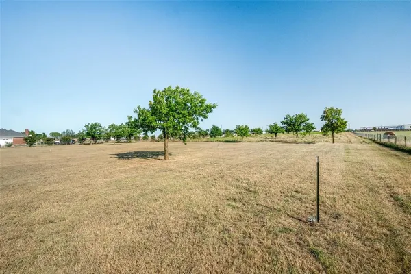 $650,000 | Tr 28-5.0 Acres Tr 28-5.0 Acres Lois Road West, Sanger, TX 76266