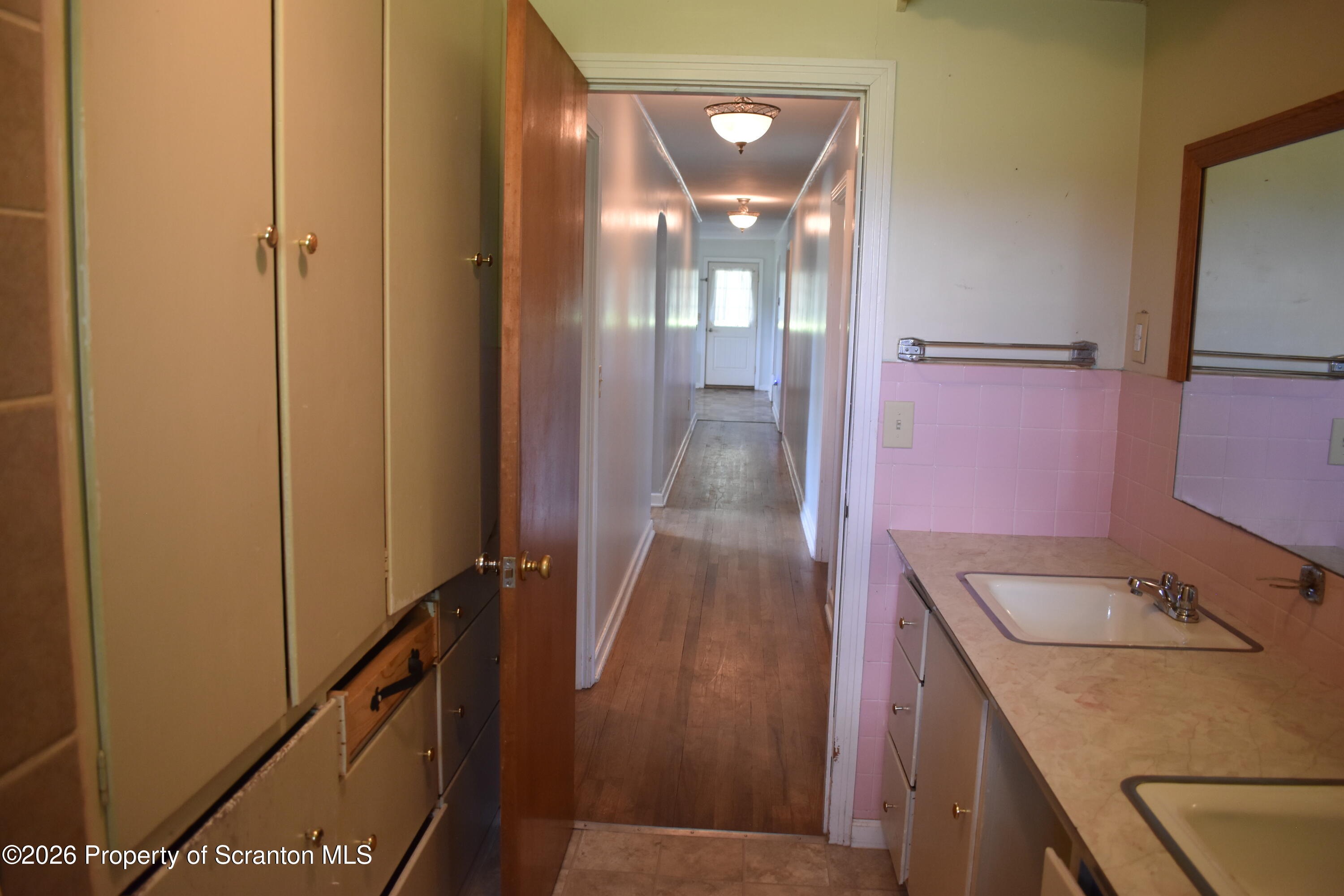 28 Olin Road Montrose, PA 18801 - Photo 20 of 31 Full Bathroom