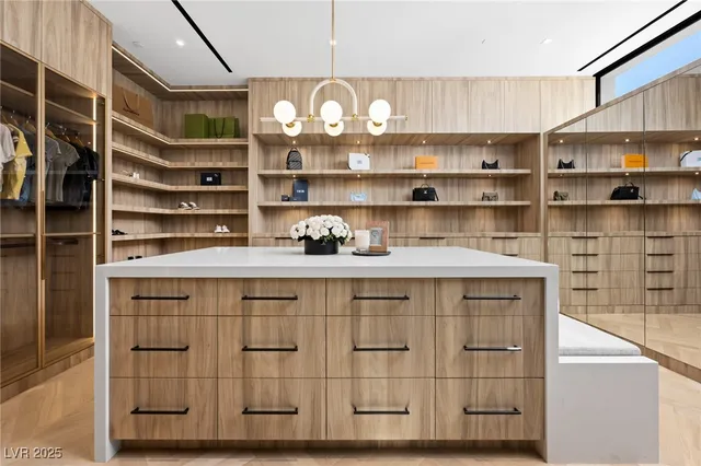 $30,000,000 | 11588 Stardust Drive, Las Vegas, NV 89135