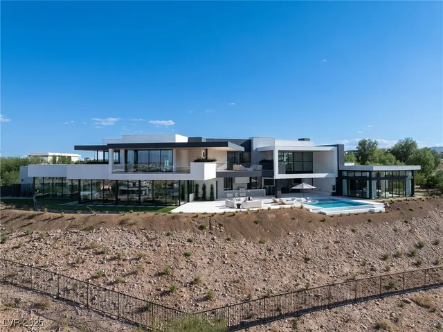 $30,000,000 | 11588 Stardust Drive, Las Vegas, NV 89135