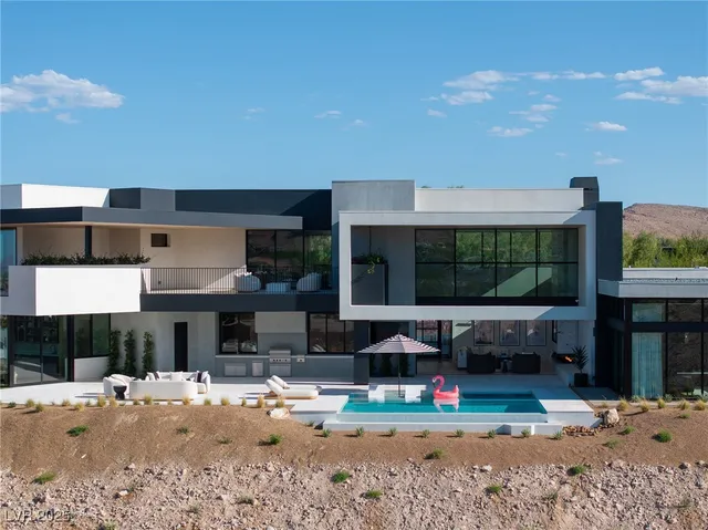 $30,000,000 | 11588 Stardust Drive, Las Vegas, NV 89135