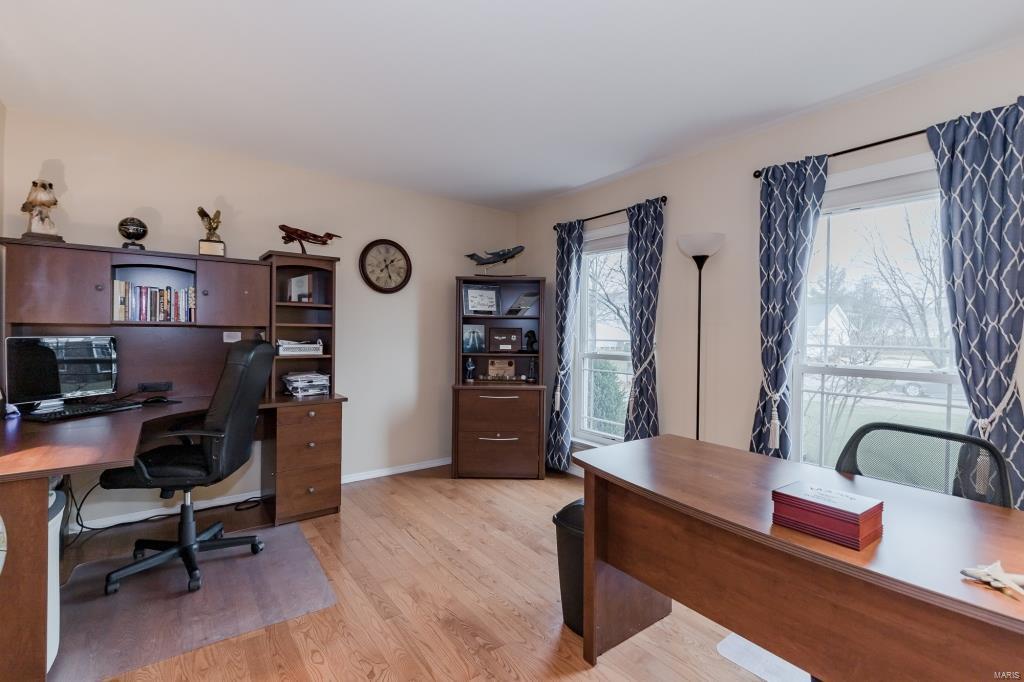 5877 Canterfield Court Weldon Spring, MO 63304 - Photo 4 of 52 Gallery Image 4