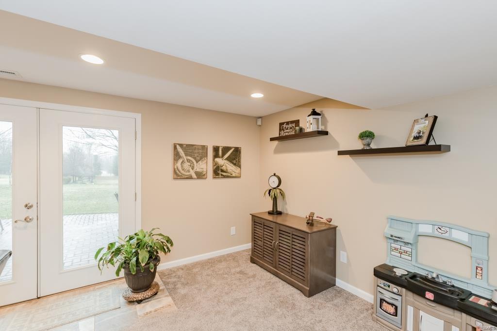 5877 Canterfield Court Weldon Spring, MO 63304 - Photo 38 of 52 Gallery Image 38