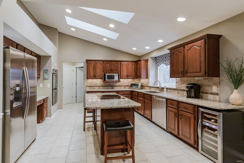 5877 Canterfield Court Weldon Spring, MO 63304 - Photo 6 of 52 Gallery Image 6
