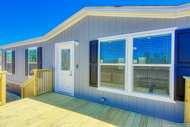 $305,000 | 418 Pr Sunset Vista Drive, Somerset, TX 78069