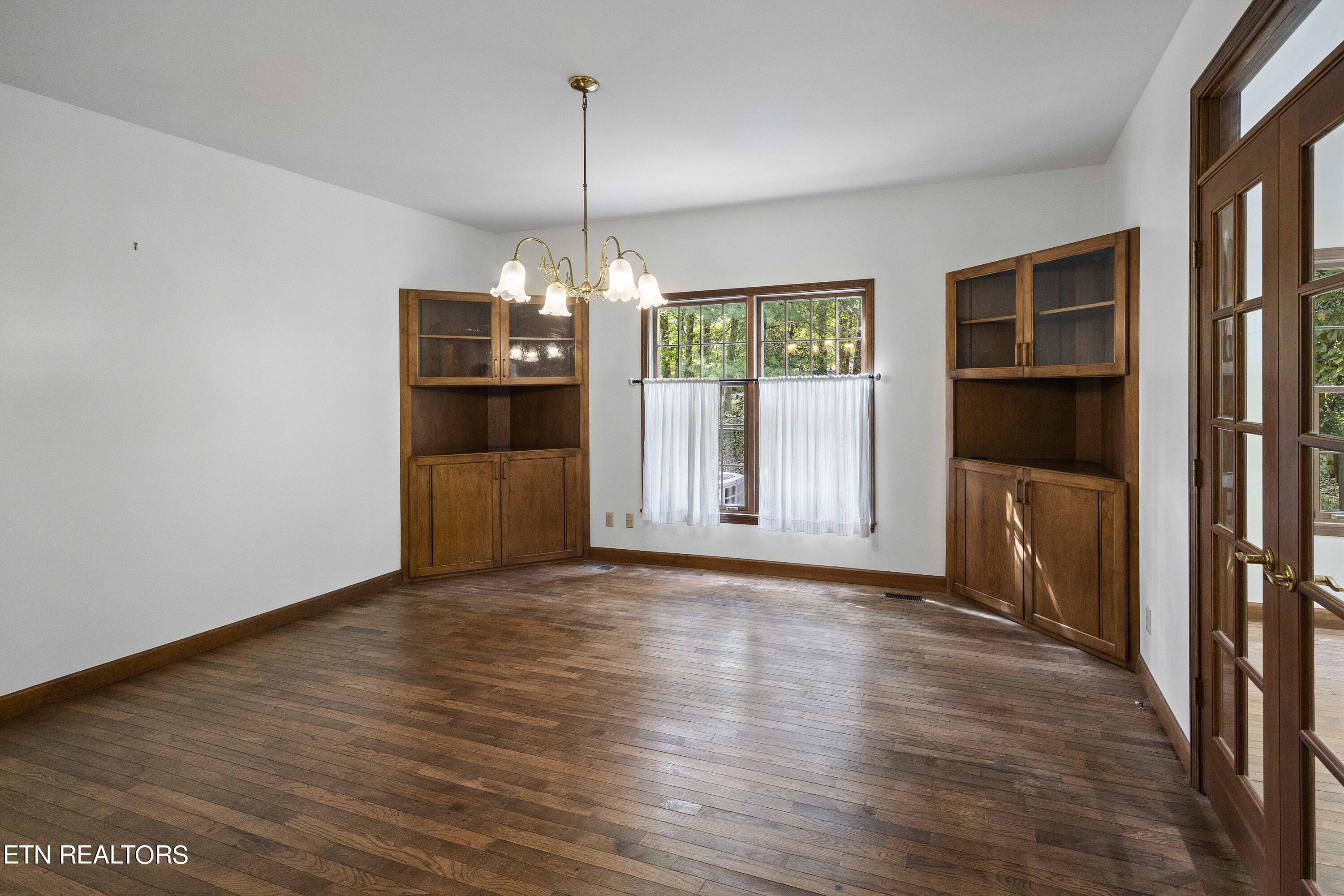 118 Claymore Lane Oak Ridge, TN 37830 - Photo 13 of 57 Dining Room