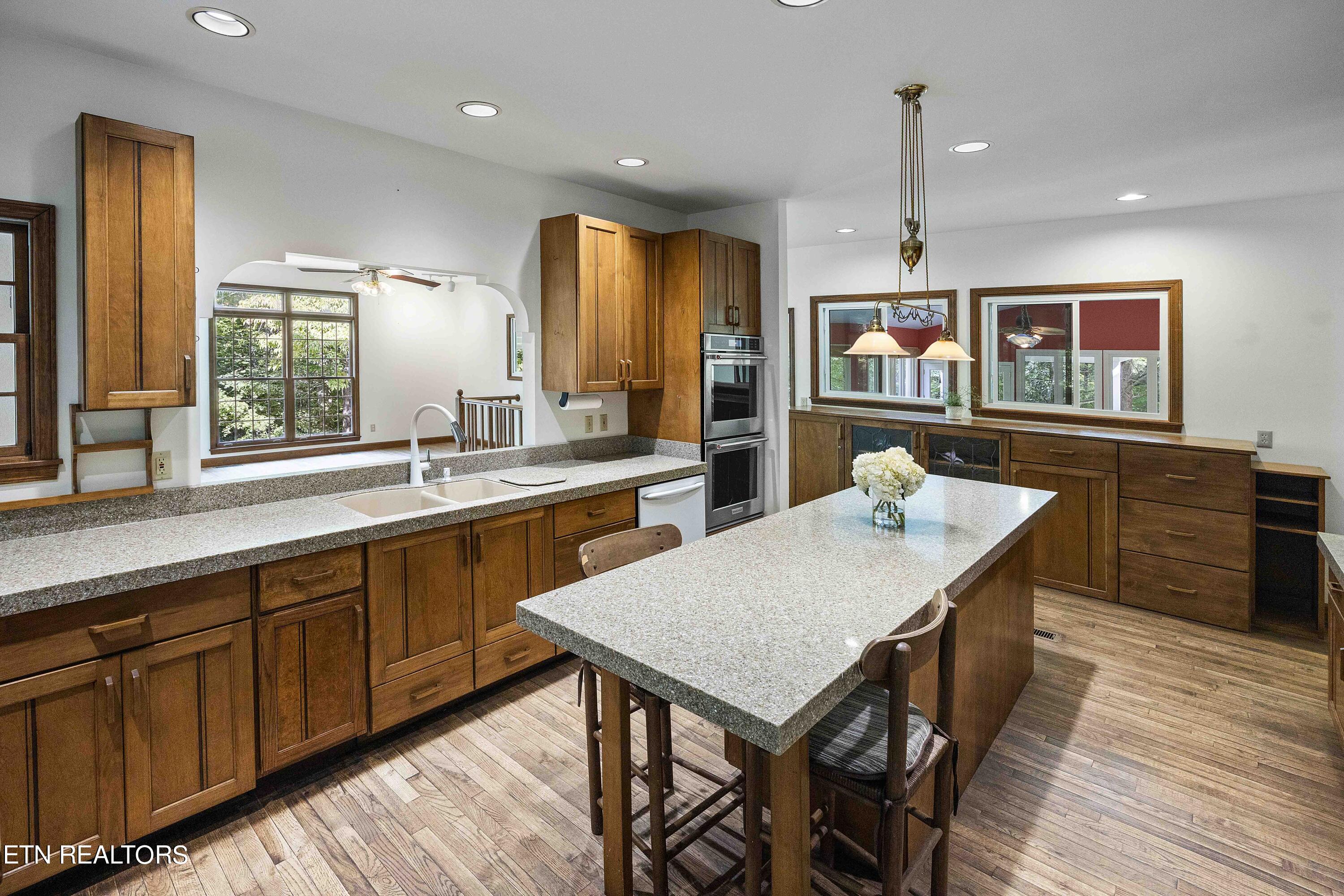 118 Claymore Lane Oak Ridge, TN 37830 - Photo 5 of 57 Kitchen