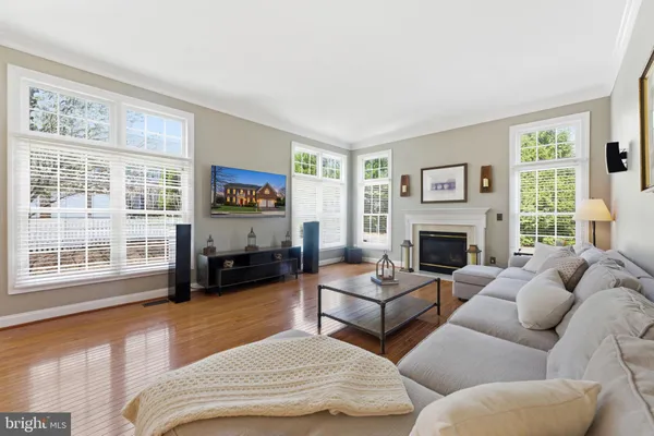 $1,100,000 | 5440 Sherman Oaks Court, Haymarket, VA 20169