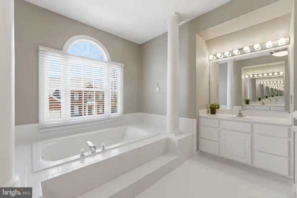 $1,100,000 | 5440 Sherman Oaks Court, Haymarket, VA 20169