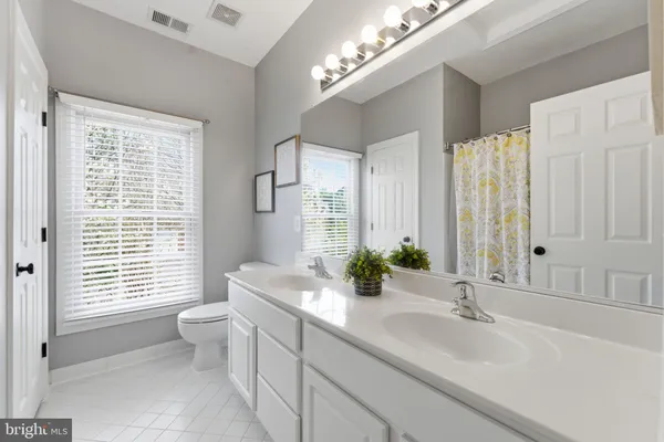 $1,100,000 | 5440 Sherman Oaks Court, Haymarket, VA 20169