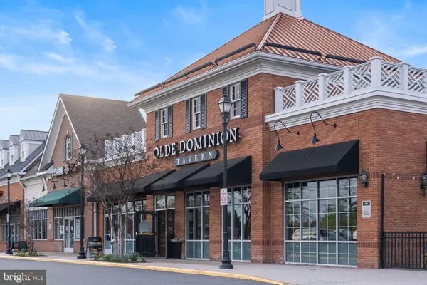 $1,100,000 | 5440 Sherman Oaks Court, Haymarket, VA 20169