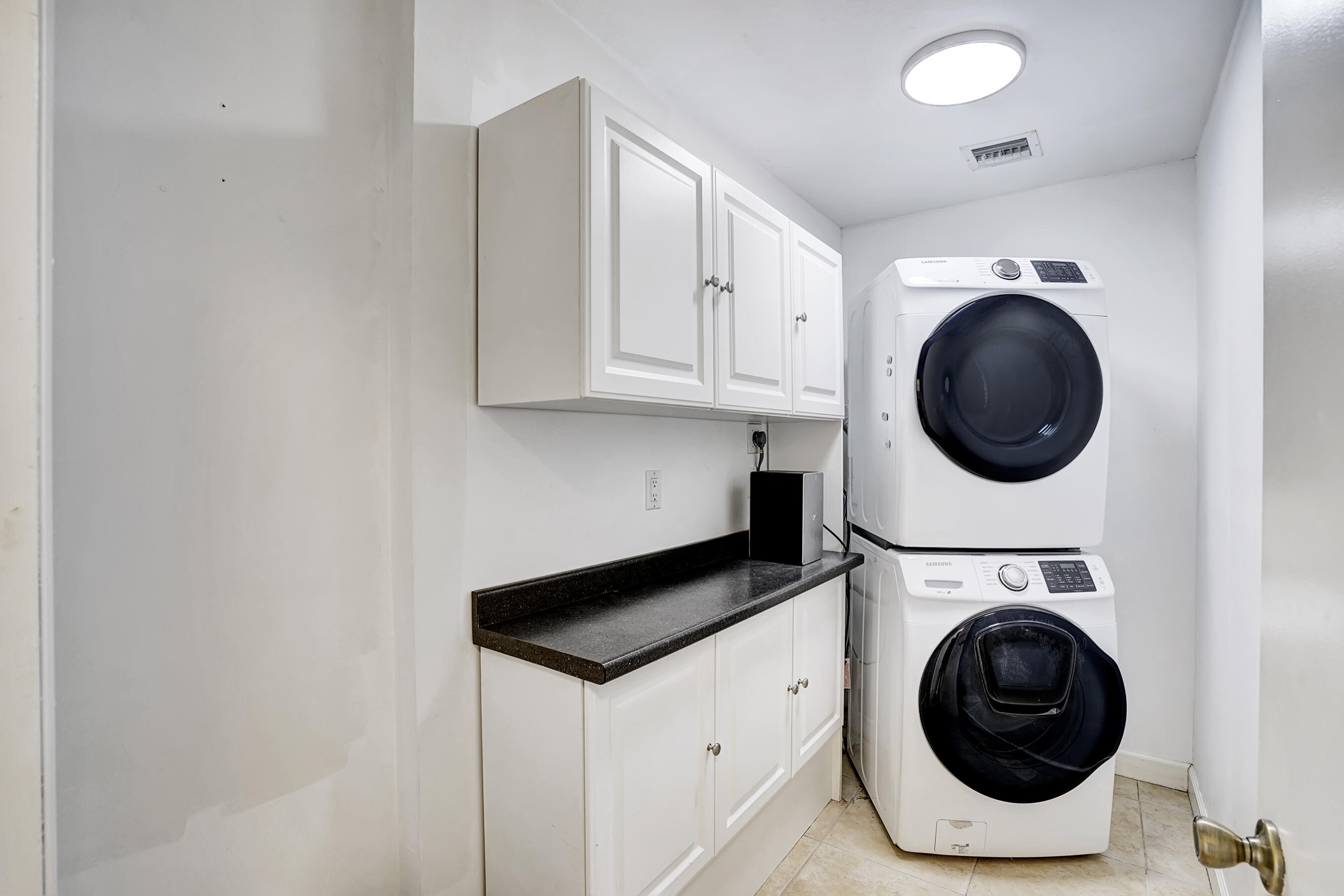 434 Southwest 27th Avenue Delray Beach, FL 33445 - Photo 18 of 38 Laundry Room