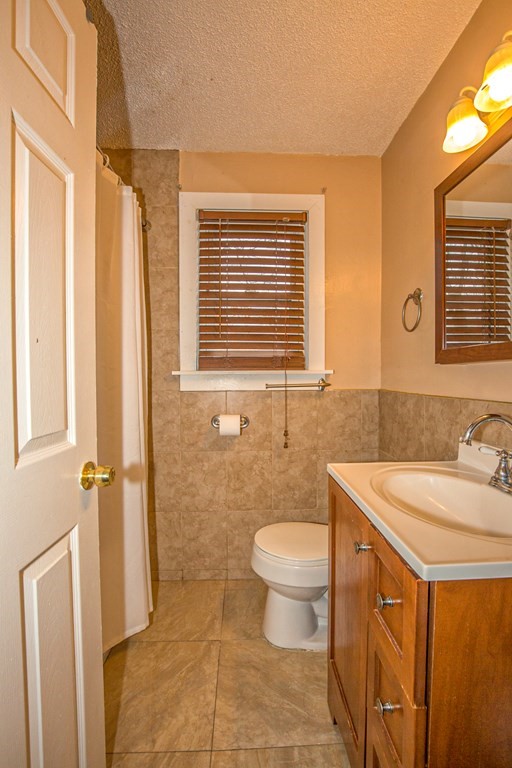 253 Pheland Street Springfield, MA 01109 - Photo 18 of 39 Gallery Image 18