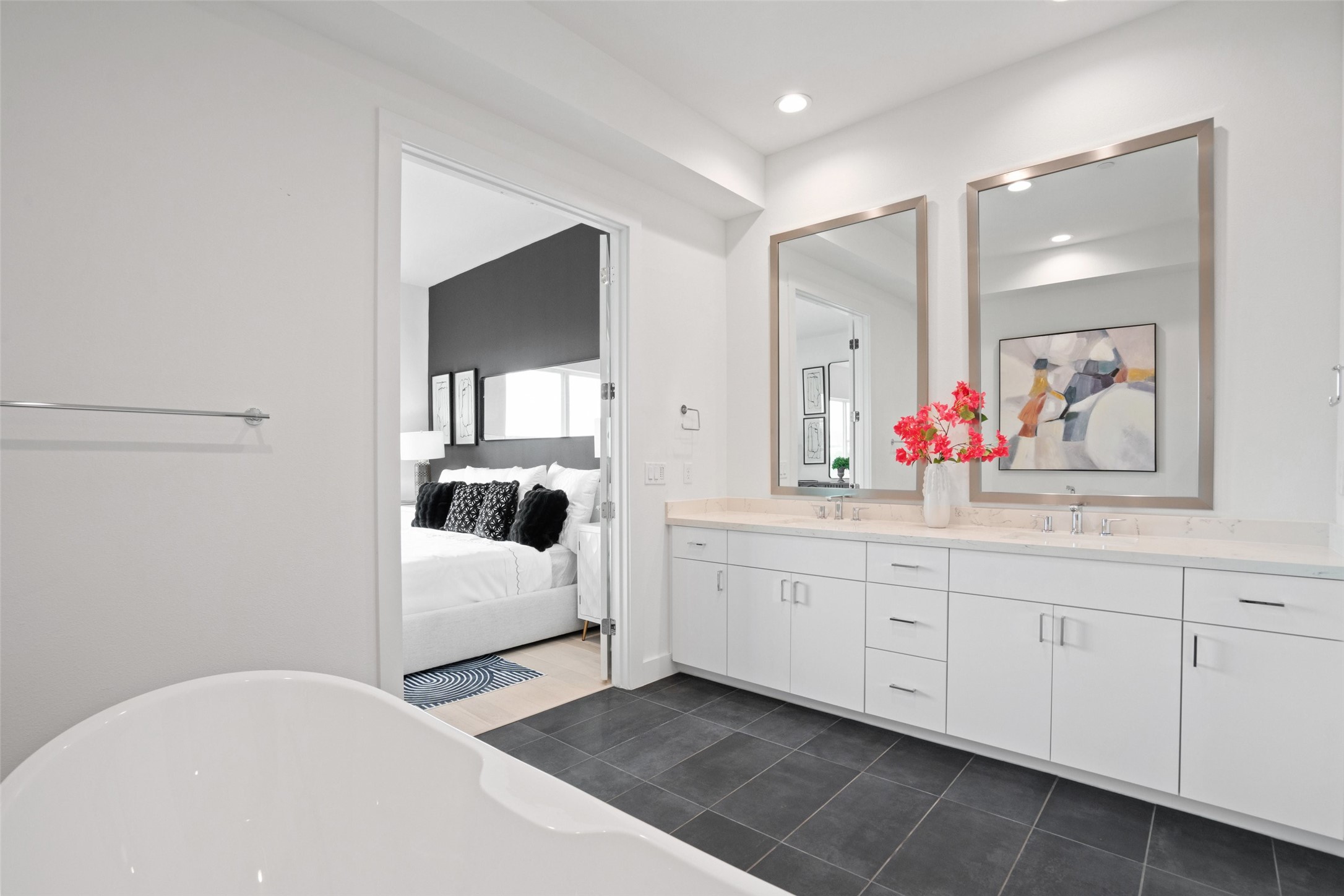 2805 McCurdy Street, Unit 2 Austin, TX 78723 - Photo 15 of 34 Plenty of space in this luxurious bathroom.