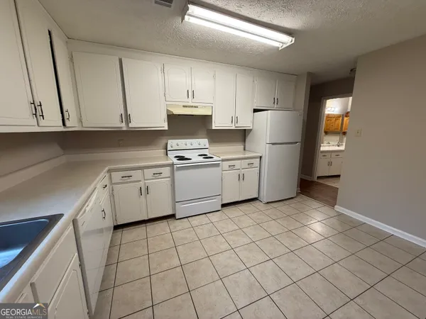 $1,125 | 110 Jockey Club Drive, Athens, GA 30605