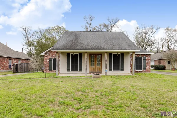 $295,000 | 12010 Spring Meadow Drive, Baton Rouge, LA 70818