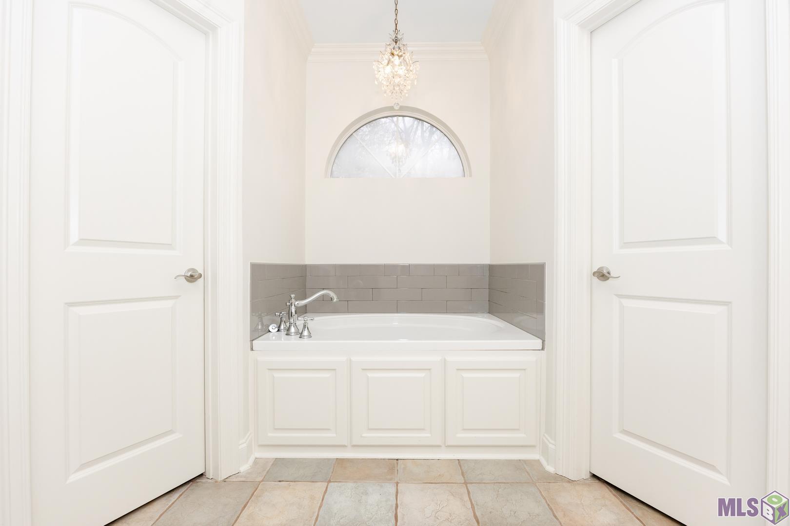 12010 Spring Meadow Drive Baton Rouge, LA 70818 - Photo 17 of 27