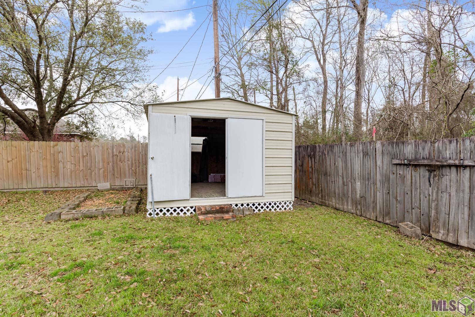 12010 Spring Meadow Drive Baton Rouge, LA 70818 - Photo 26 of 27