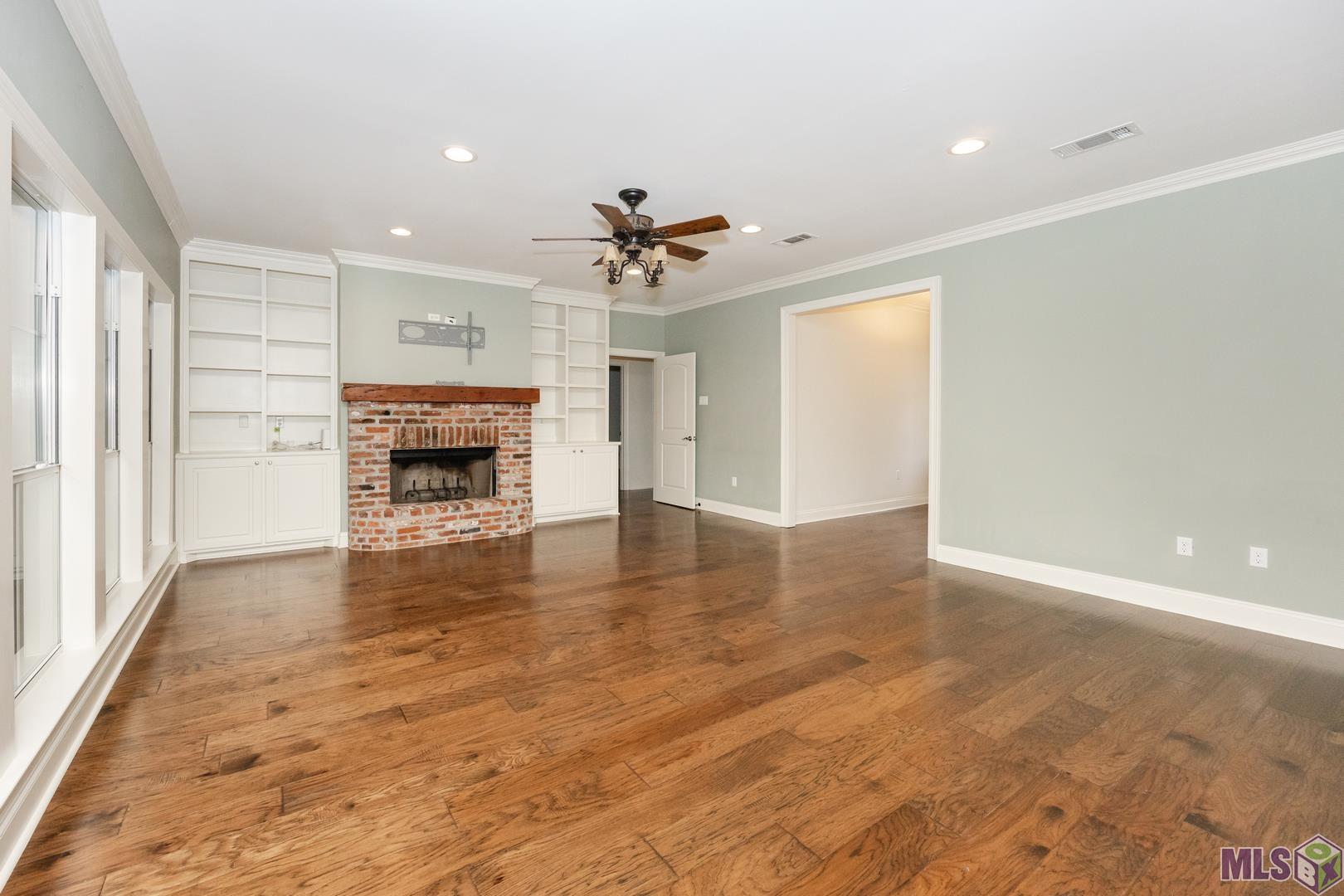 12010 Spring Meadow Drive Baton Rouge, LA 70818 - Photo 4 of 27