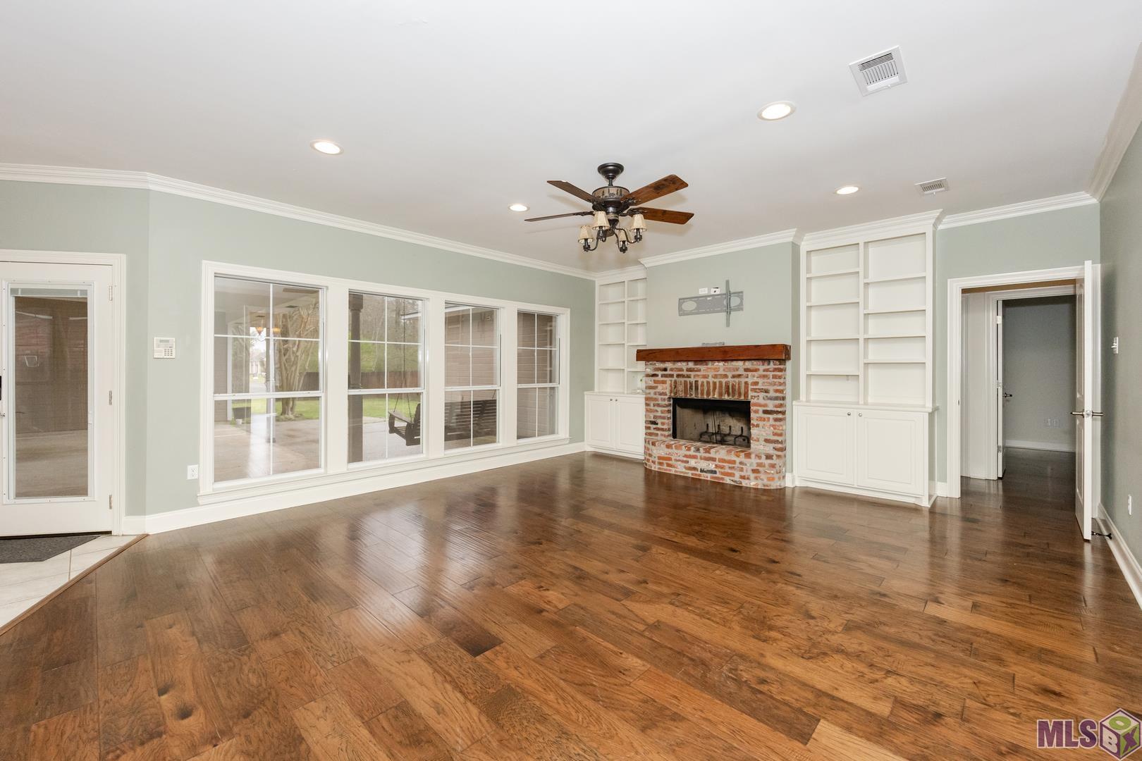 12010 Spring Meadow Drive Baton Rouge, LA 70818 - Photo 5 of 27