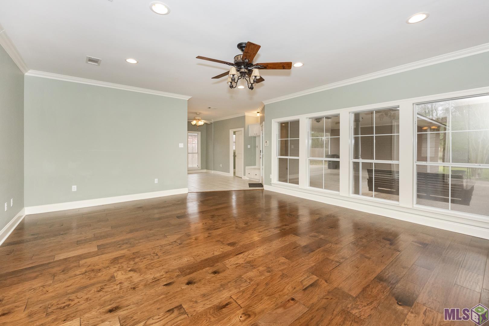 12010 Spring Meadow Drive Baton Rouge, LA 70818 - Photo 6 of 27