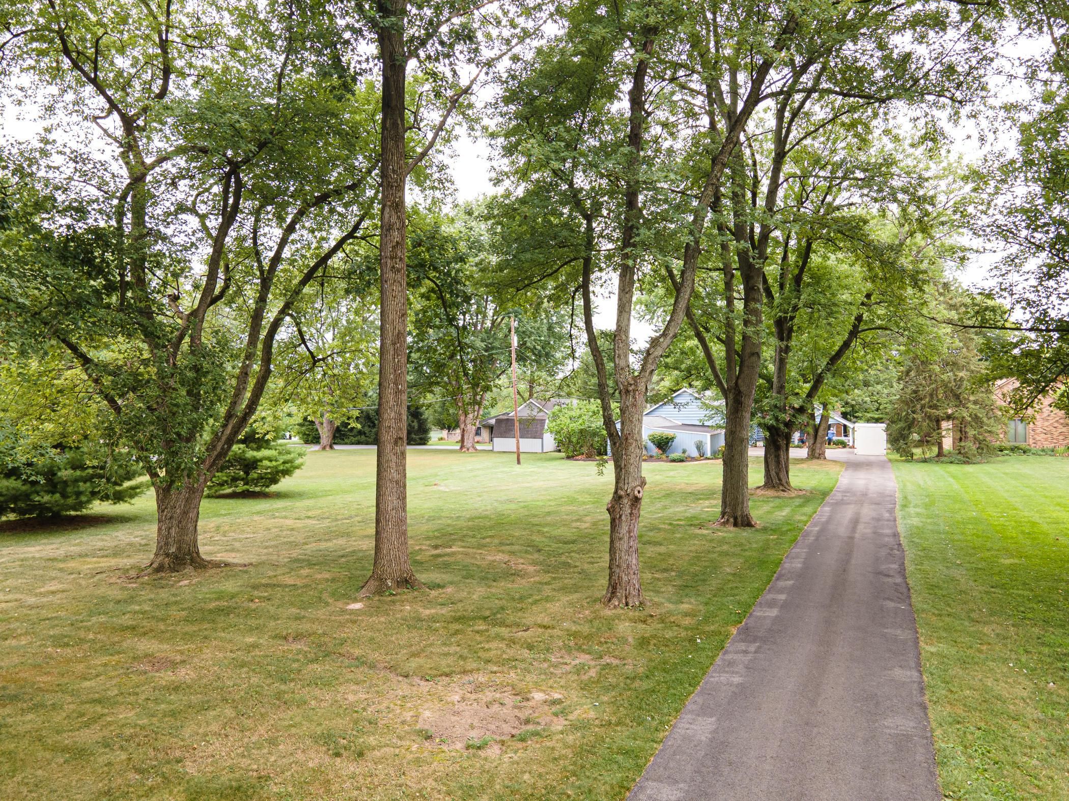 5801 Sinclair Road Columbus, OH 43229 - Photo 36 of 48 Gallery Image 36