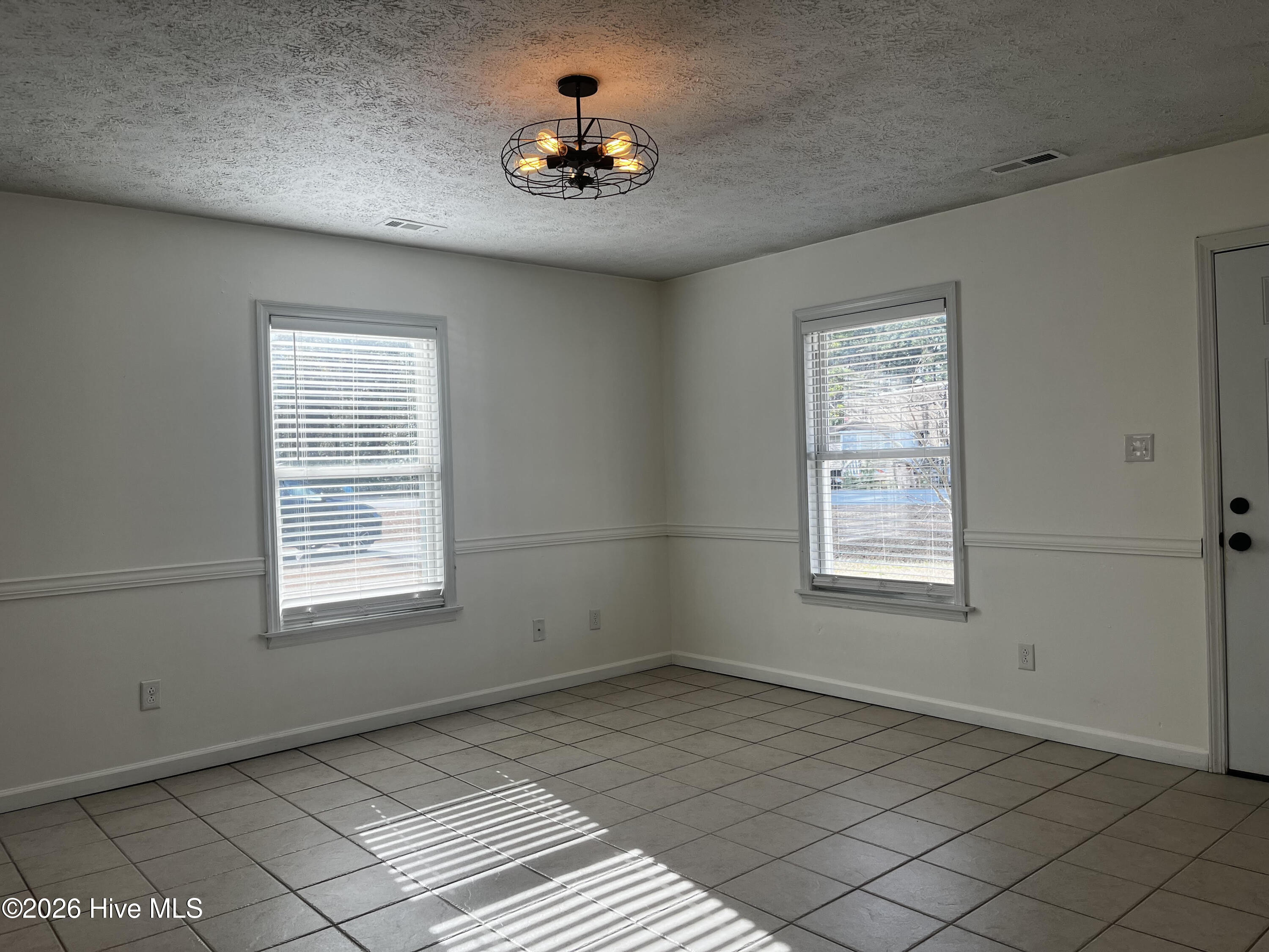 313 Church Road Havelock, NC 28532 - Photo 2 of 11 Living Room