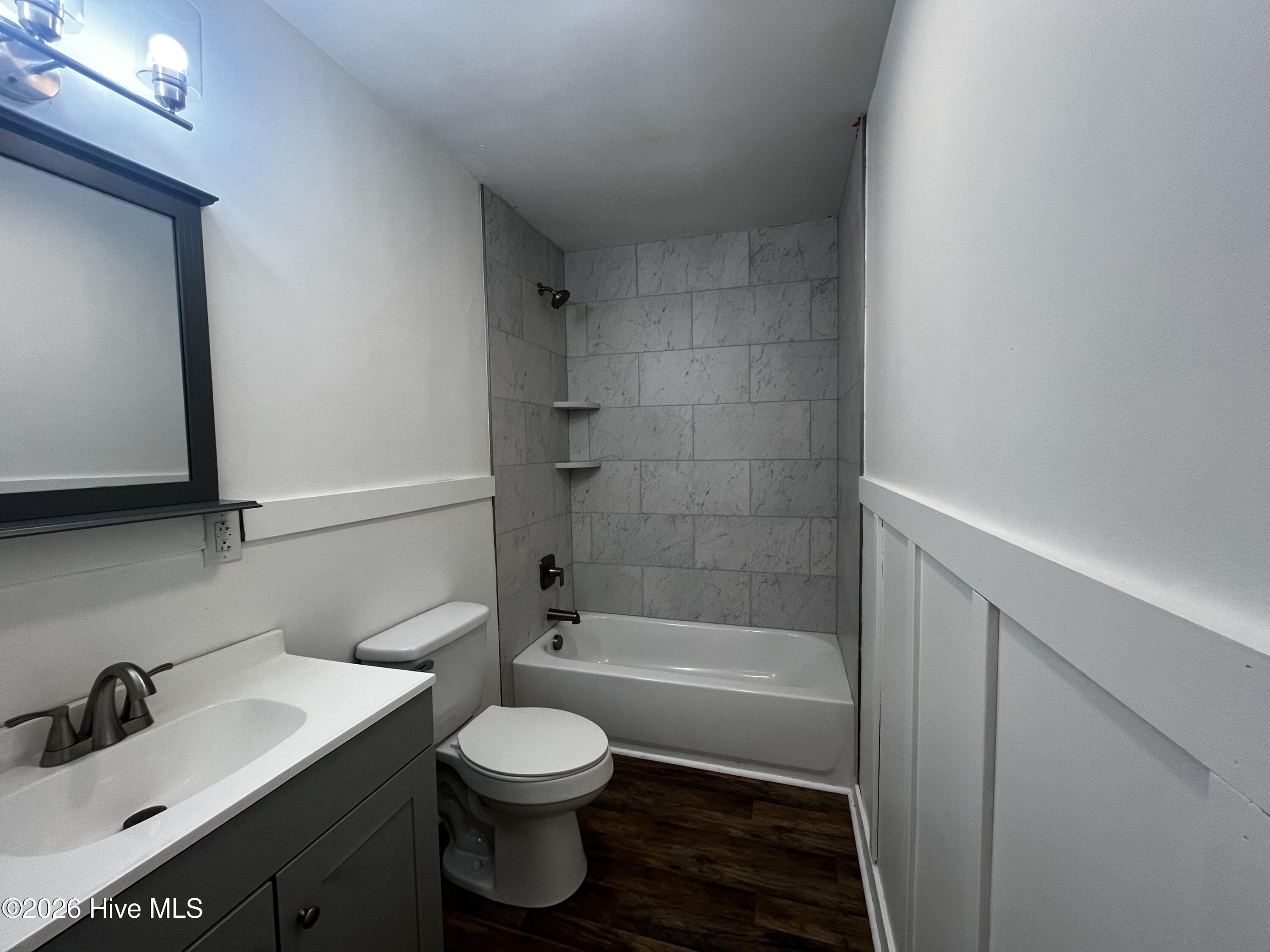 313 Church Road Havelock, NC 28532 - Photo 10 of 11 Hall Bathroom