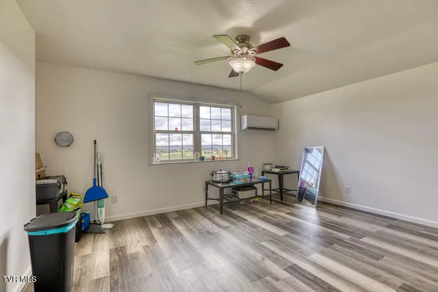 $833,000 | 317 Handy Lane, Rogersville, TN 37857