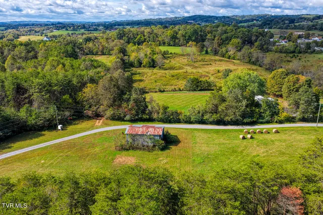 $833,000 | 317 Handy Lane, Rogersville, TN 37857