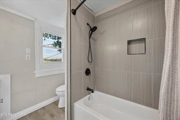 $1,900 | 3034 East 5th Avenue, Knoxville, TN 37914