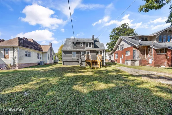 $1,900 | 3034 East 5th Avenue, Knoxville, TN 37914