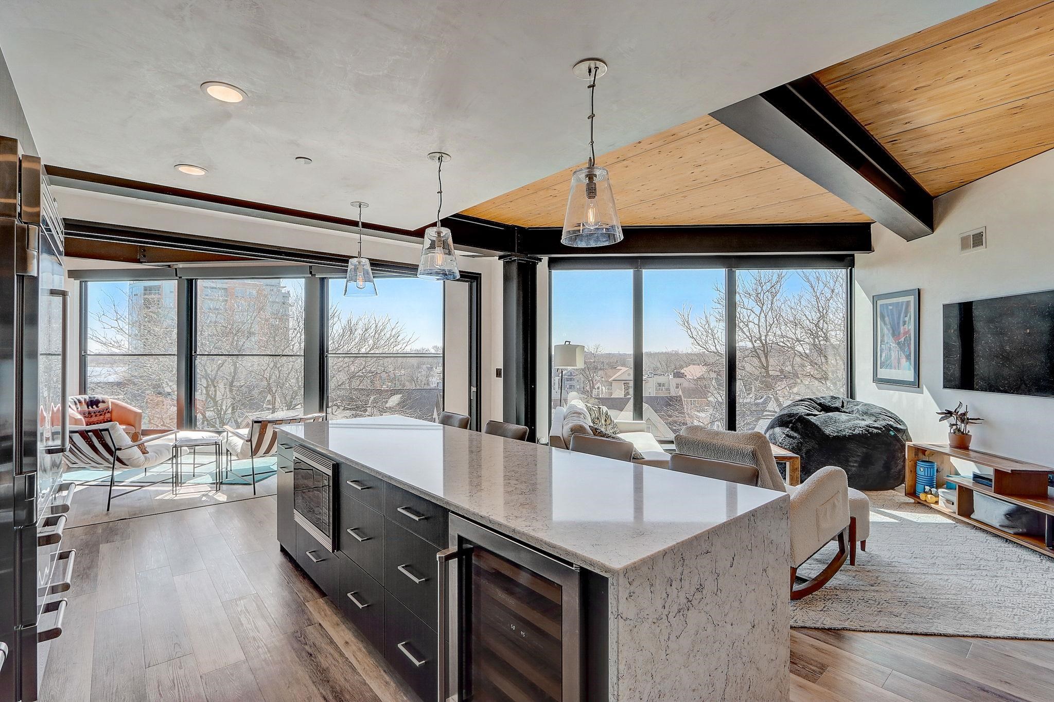 211 South Henry St Unit 403