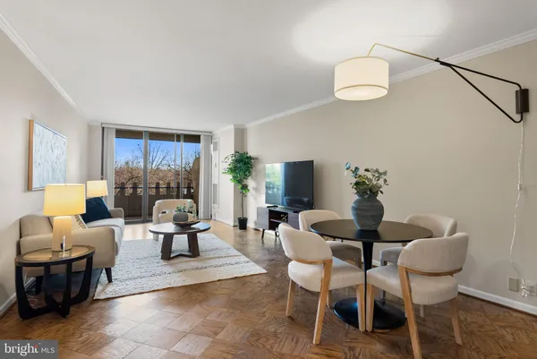 $460,000 | 700 New Hampshire Avenue Northwest, Unit 320, Washington, DC 20037