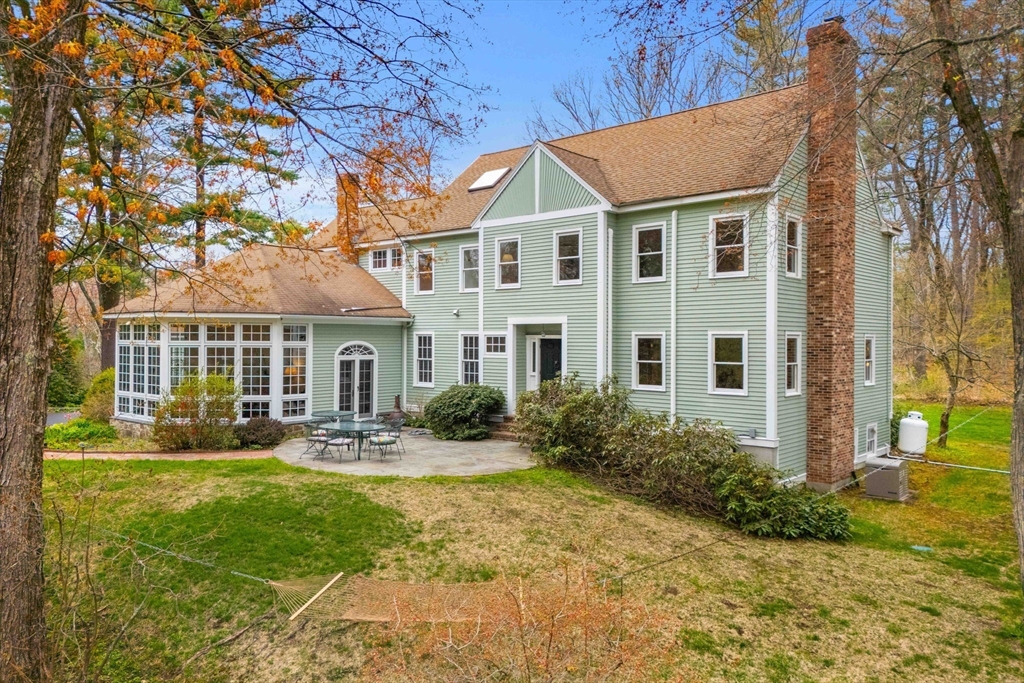 37 Oak Ridge Road Boxford, MA 01921 - Photo 2 of 41 Gallery Image 2