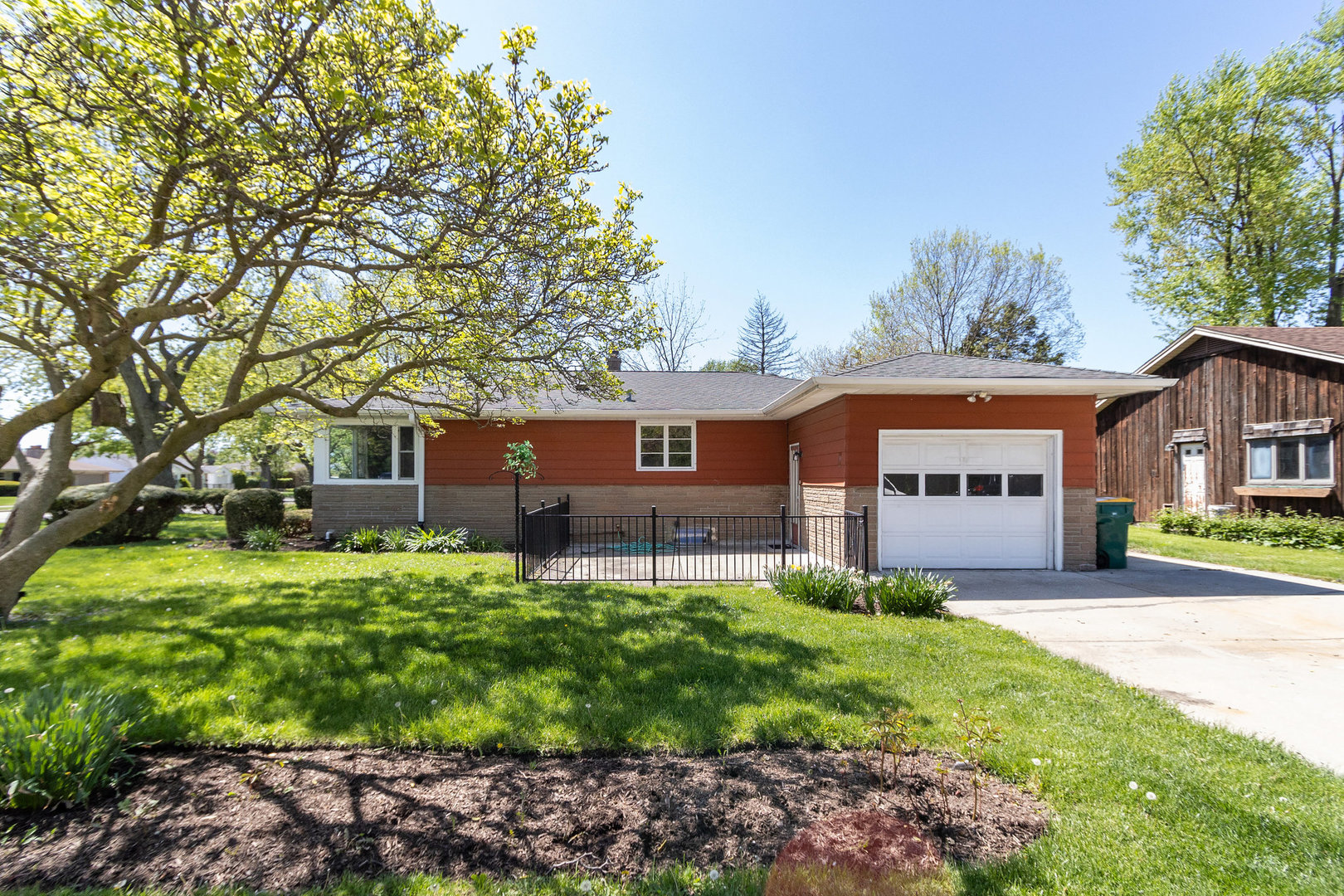 1301 Black Road Joliet, IL 60435 - Photo 3 of 26 Gallery Image 3