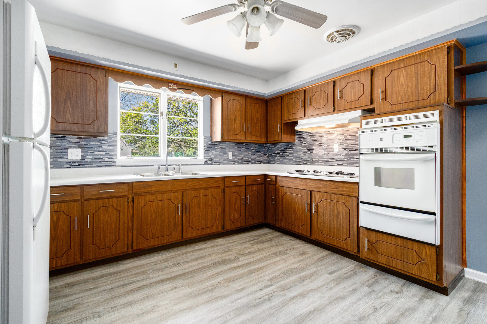 1301 Black Road Joliet, IL 60435 - Photo 4 of 26 Gallery Image 4